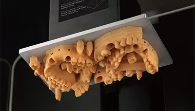 मॉडल प्रो नारंगी राल