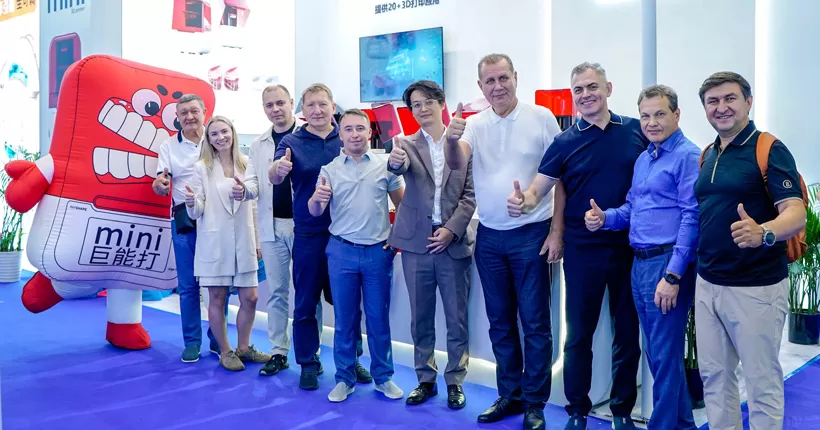 रेशेप एज मिनी चेयरसाइड 3 डी प्रिंटर एफडी 2025 में शानदार उपस्थिति बनाता है, एक-स्टॉप डिजिटल निदान और सटीक और दक्षता के साथ उपचार प्राप्त करता है।