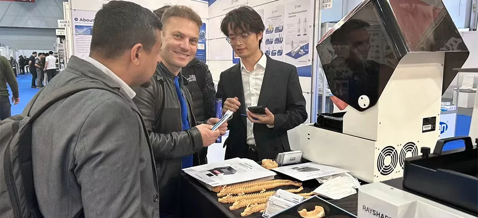 आइडेक्स 2024 में बड़े प्रारूप वाले एज मैक्स का अनावरण